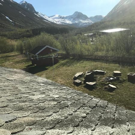 Lyngenfjord Gammelhotell Olderdalen Екстер'єр фото