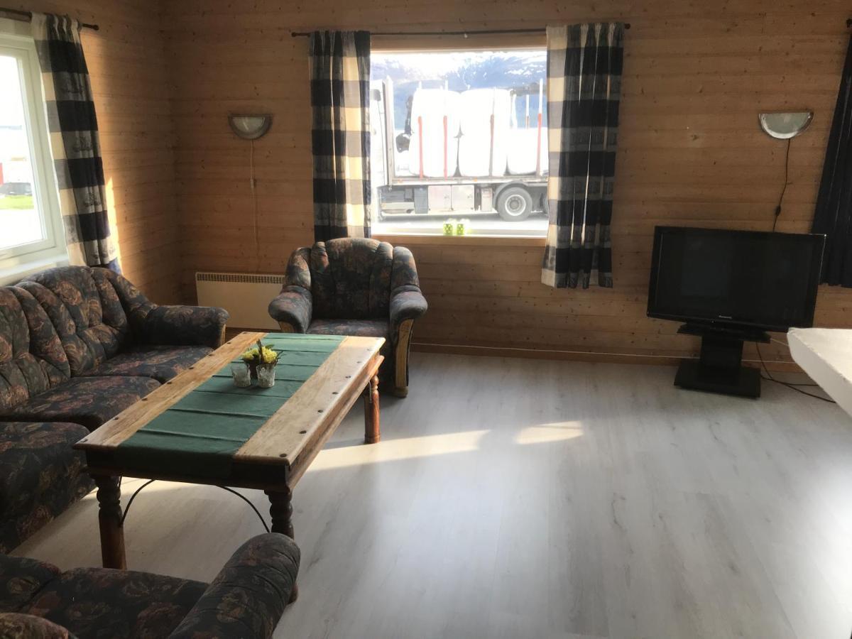 Lyngenfjord Gammelhotell Olderdalen Екстер'єр фото